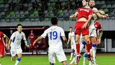 阿森纳与曼城社区盾战平，点球大战4-1曼城获胜，特罗萨德补时绝平惊心动魄！两大将失点引关注。